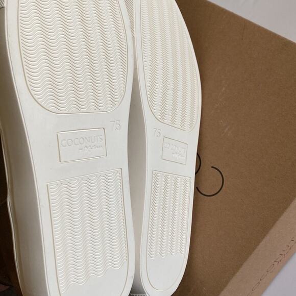 Matisse Harlan Mid Slip On Women’s Hi Top Sneaker Gold Size 7.5M New In … - Picture 2 of 3